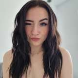 brunette.girl20
