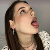 nika_1ove
