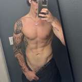 u383093580