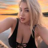 karina.top.tits