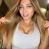 lilly_hot_toy