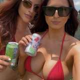 twogirlsonesauce