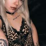 blonde_temptation98